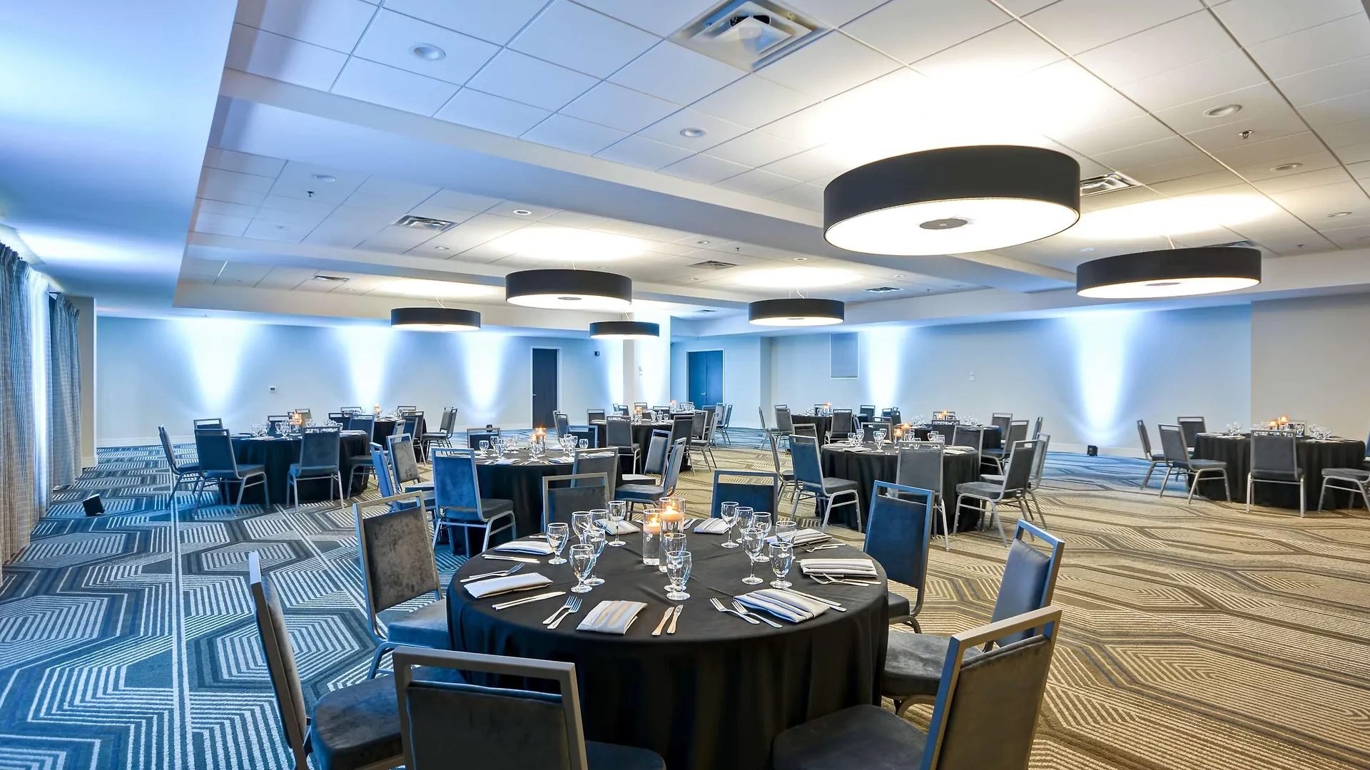 Hotel Embassy Suites Charlotte