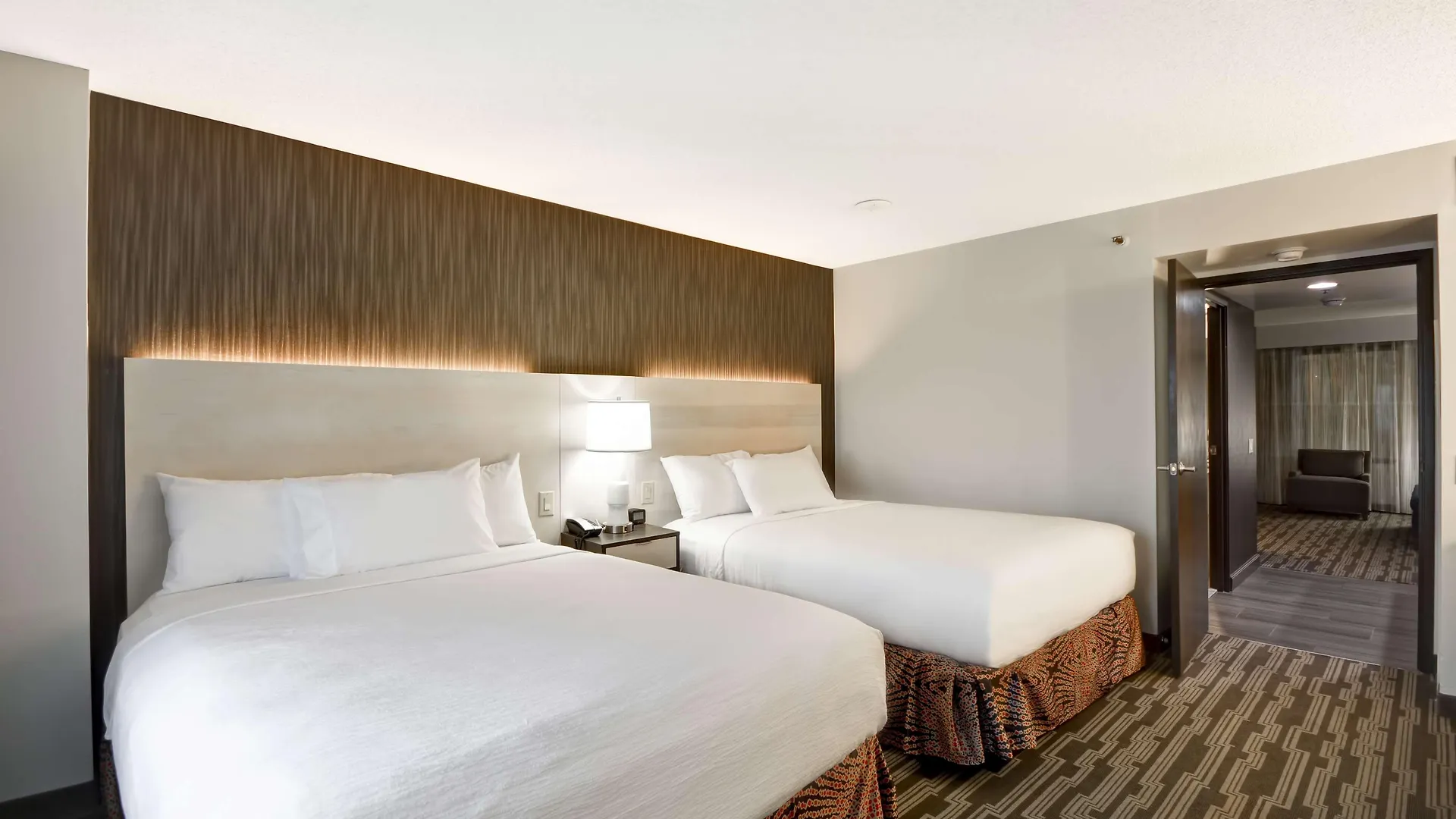 Embassy Suites Charlotte Hotel