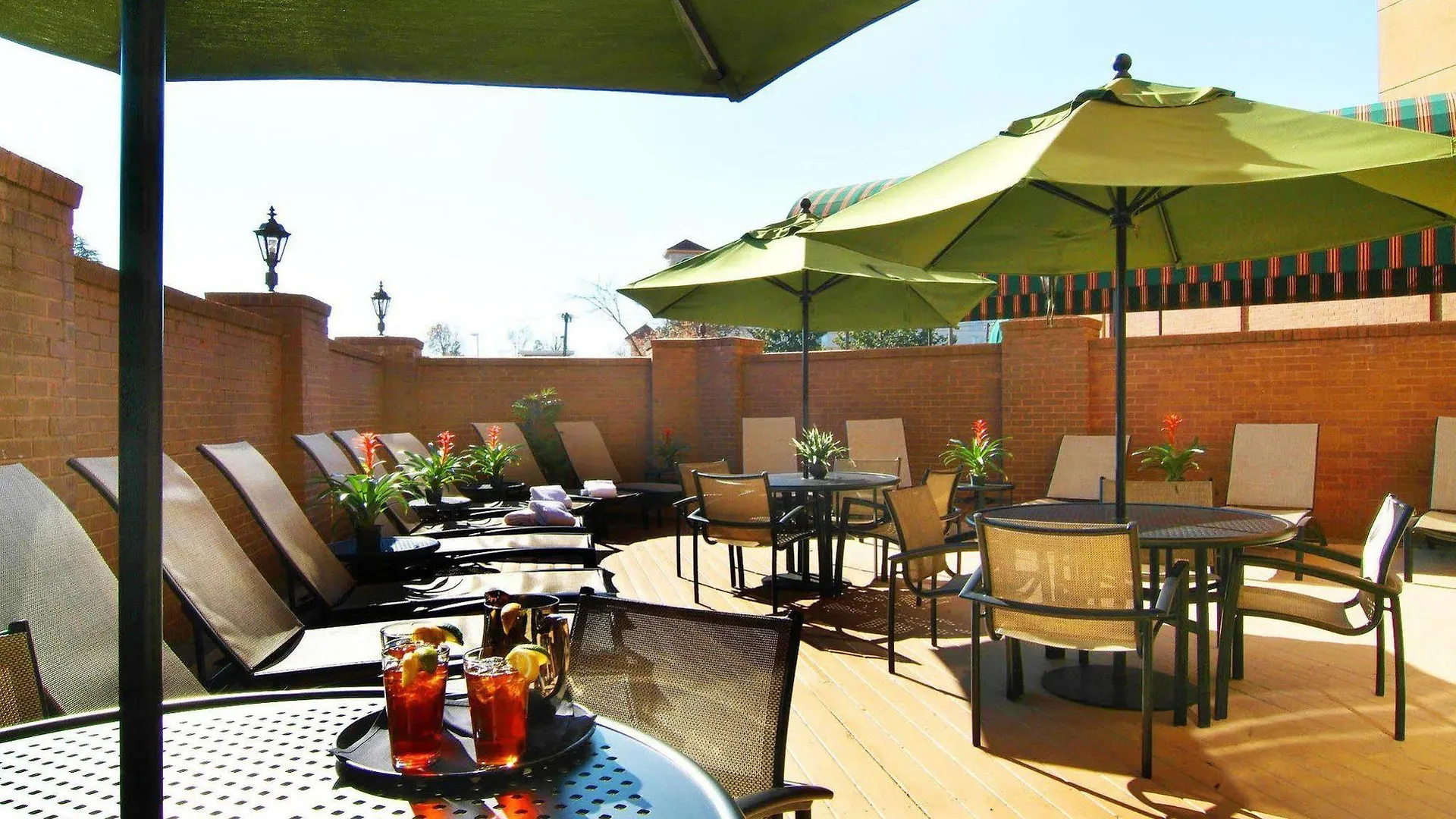 *** Hotel Embassy Suites Charlotte United States