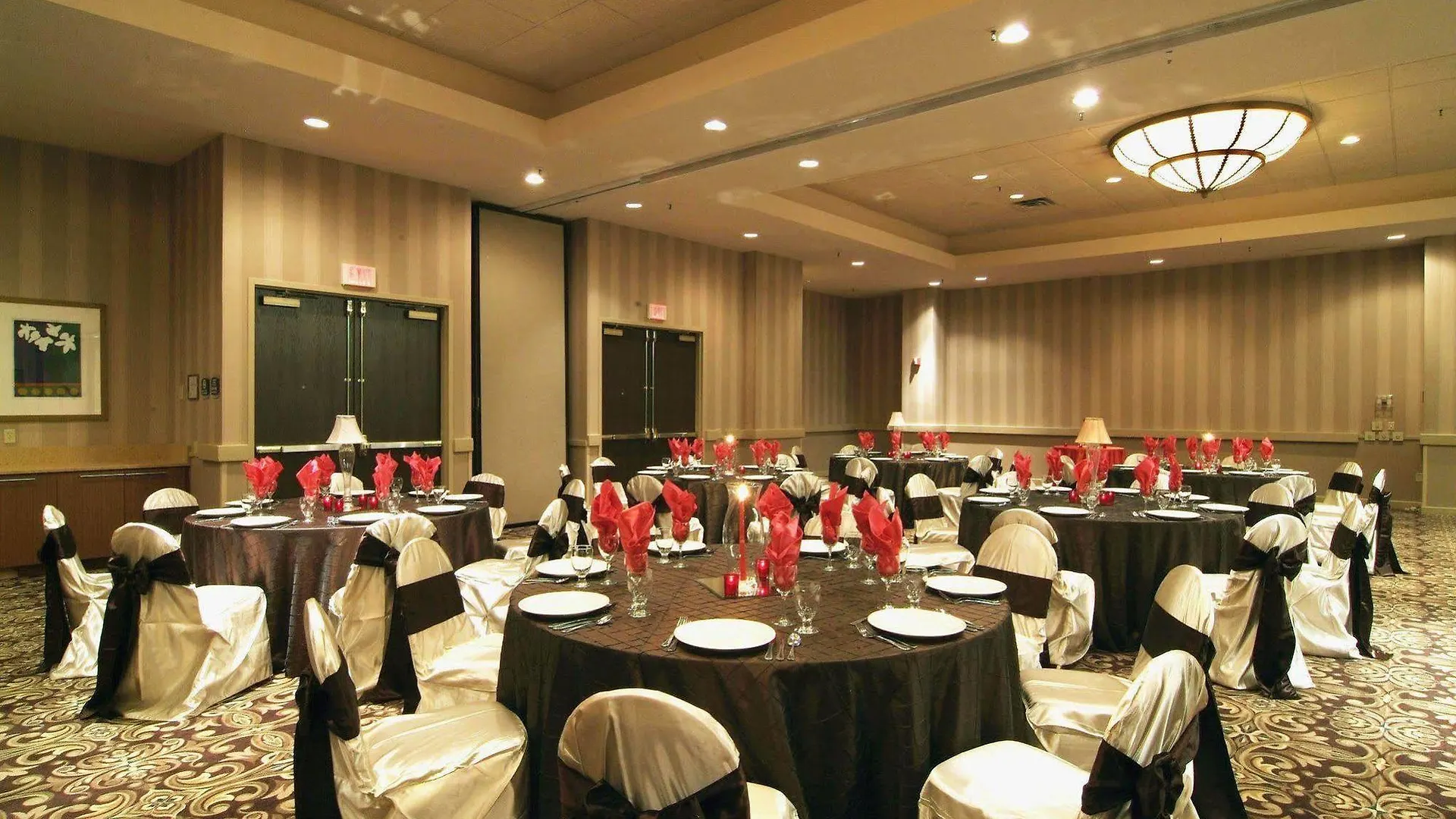 Hotel Embassy Suites Charlotte
